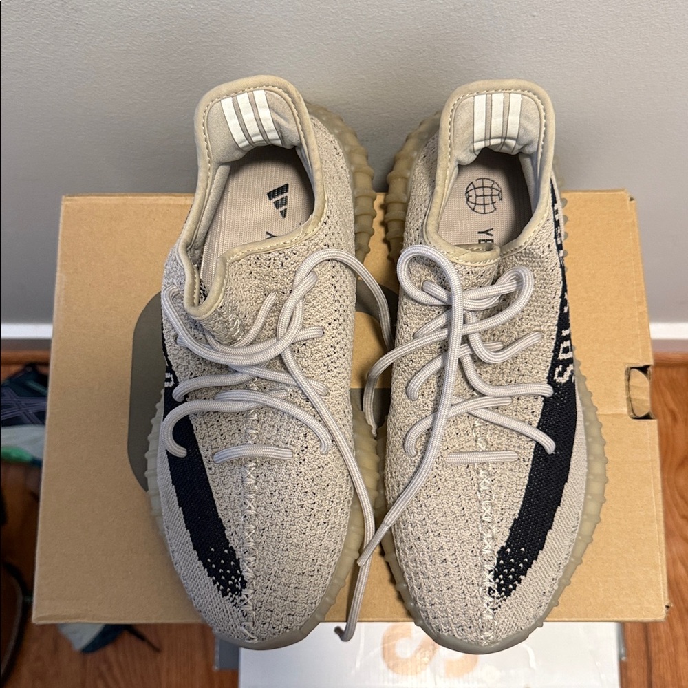 Adidas Yeezy Boost 350 V2